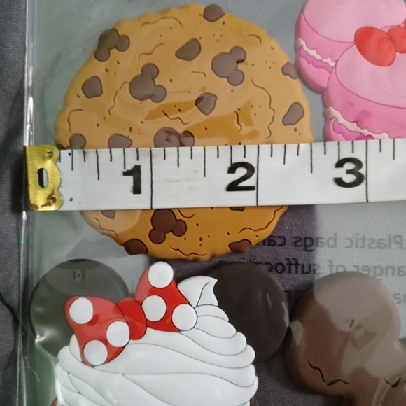 Disney Treat Magnets - Picture 4 of 4